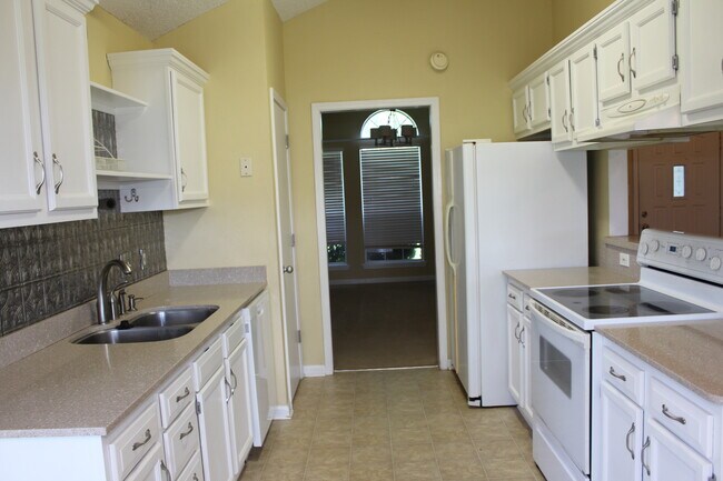 Building Photo - 244 Calhoun Dairy Dr