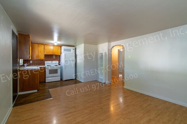 Foto del edificio - J-18