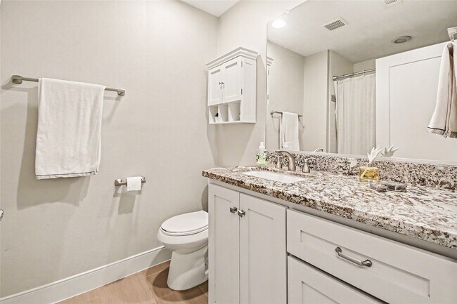 Building Photo - 4831 Stillbrooke Dr