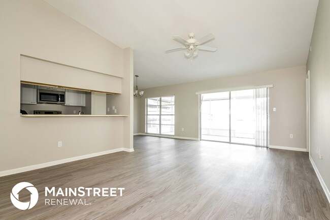 Foto del edificio - 1779 Lakeview Village Dr