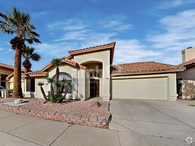 Building Photo - 3603 N 107th Dr