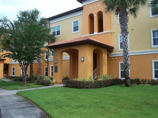Building Photo - 5455 Vineland Rd
