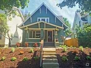 Building Photo - 670 Ottawa Ave