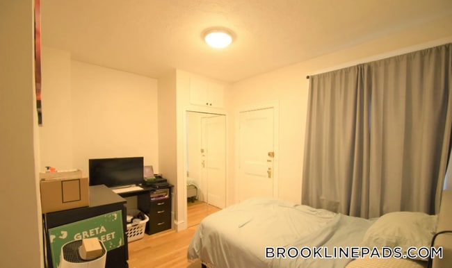 Foto del edificio - 73 Thatcher St