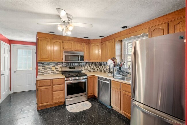 Foto del edificio - 42 Rockland Ave