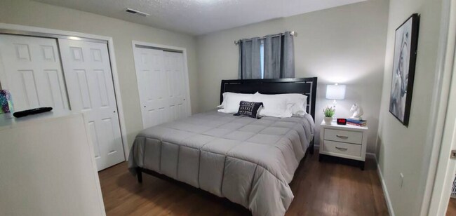 Foto del edificio - Great new construction fully furnished and stocked home