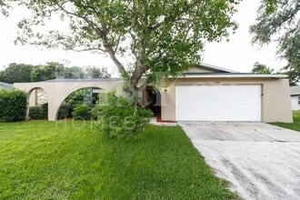 Building Photo - 2268 Riverside Dr N