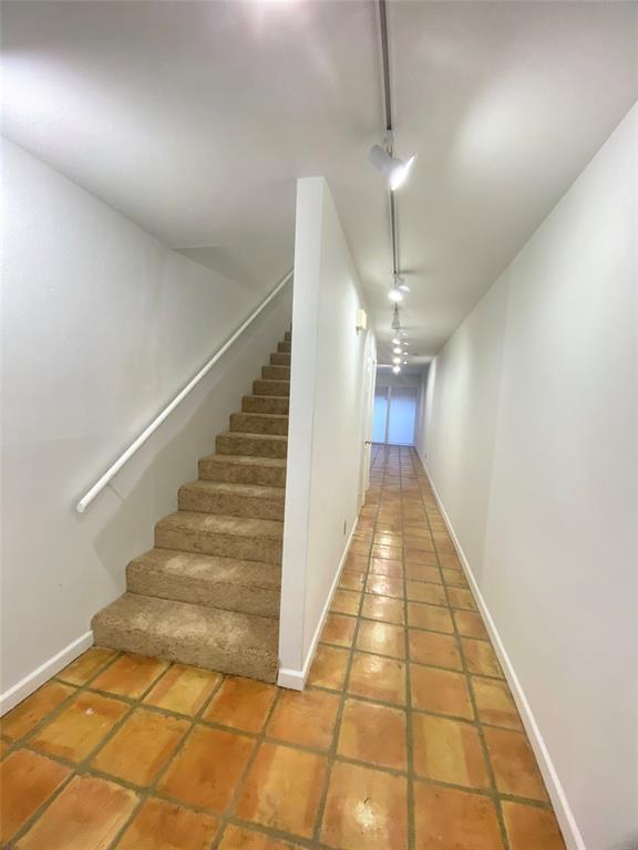 Building Photo - 3918 Mandell St