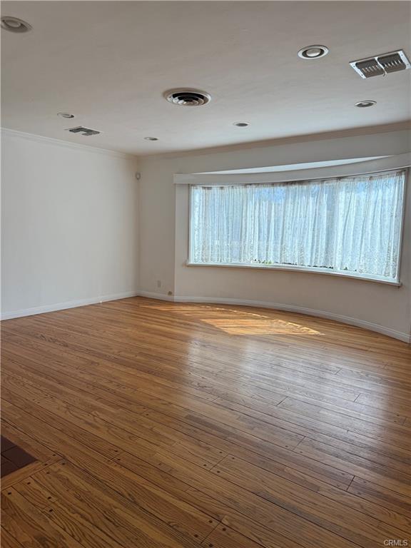 Foto del edificio - 6301 Farmdale Ave