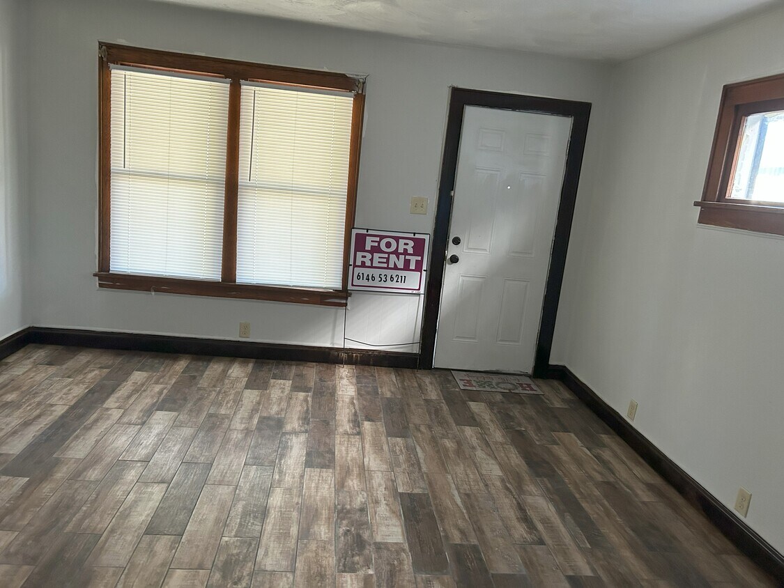 1293 E 18th Ave, Columbus, OH 43211 Townhome Rentals in Columbus OH