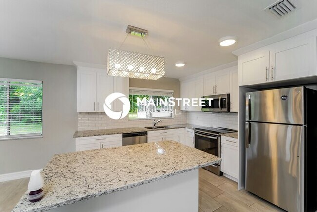 Building Photo - 3 Bedroom Pet-Friendly Home in NORTH PORT, FL with Main Street Renewal