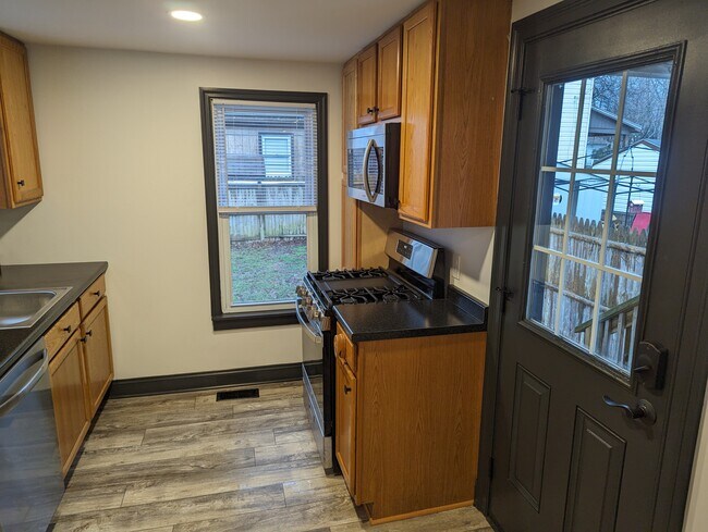 Cocina - 318 Mitchell Ave