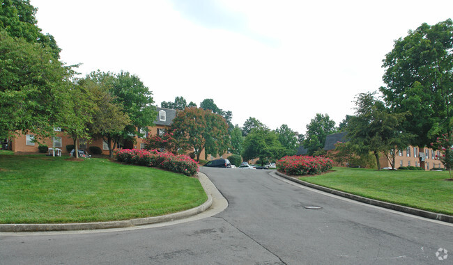 Building Photo - Copper Croft Apartments