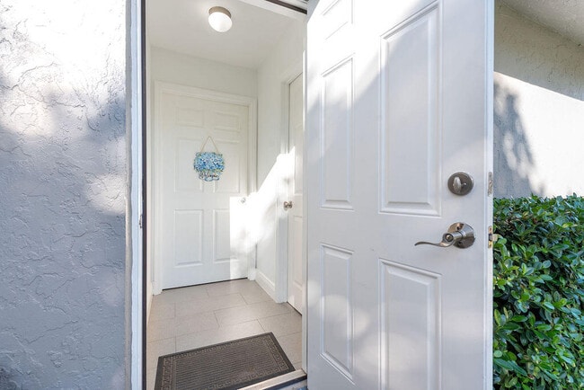 Foto del edificio - 147 Granada St