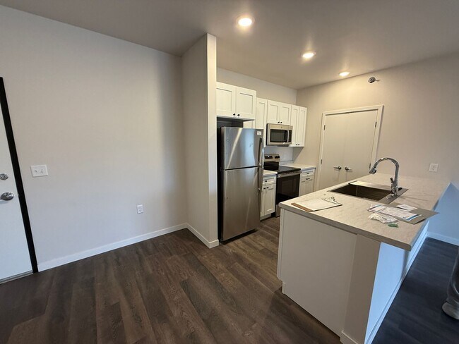 Foto del edificio - 1104 9th St W