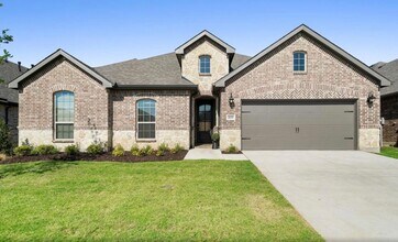 Building Photo - 809 Uplands Dr
