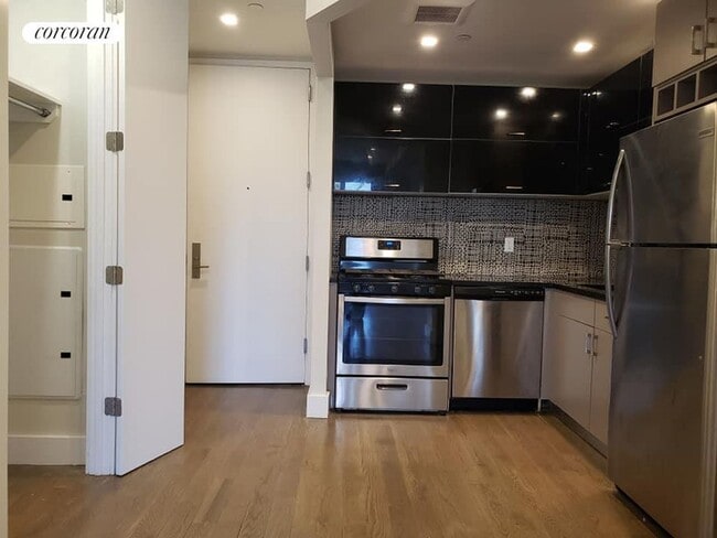 Foto del edificio - 532 E 142nd St