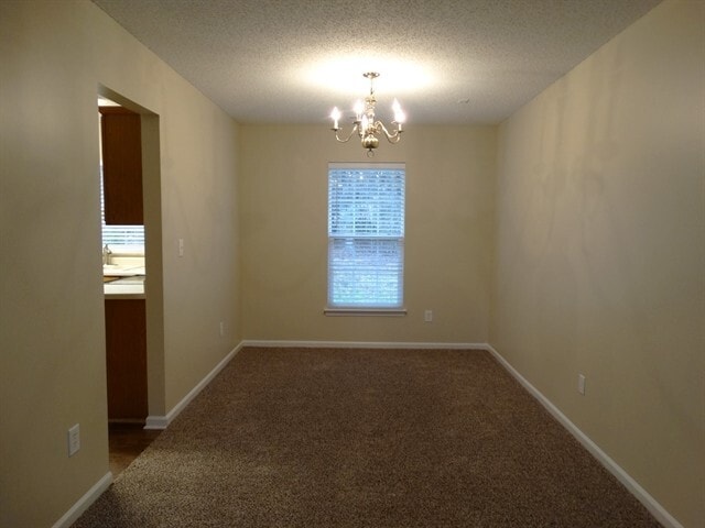 Foto del edificio - 1655 Summit Ridge Ln