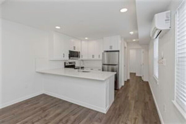 Foto del edificio - 163-165 OSE Rentals LLC