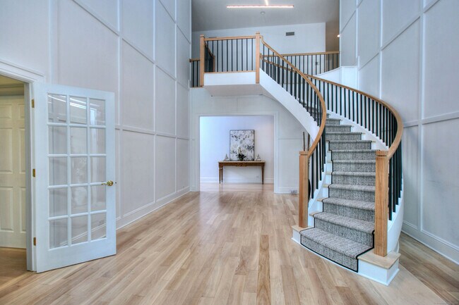 Foto del edificio - 62 Weston Rd