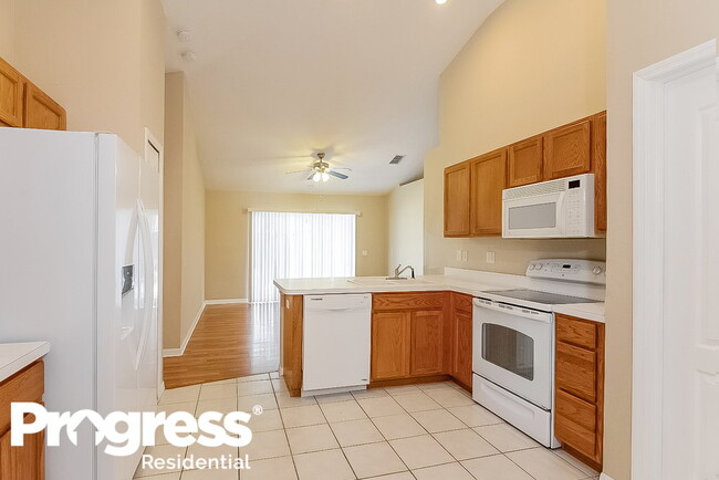 Building Photo - 25806 Bloomsbury Ct
