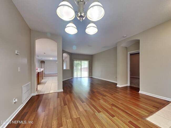 Building Photo - 10136 Lancashire Dr