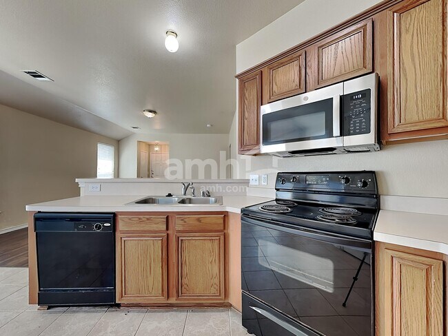 Foto del edificio - 702 Fleming St