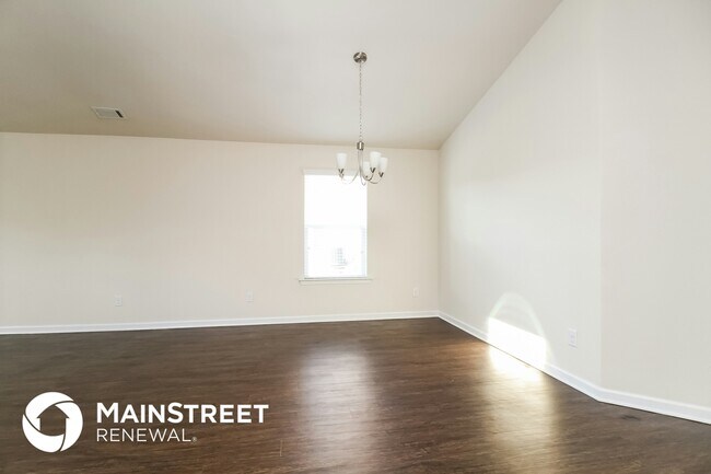 Building Photo - 2613 Stinger Dr