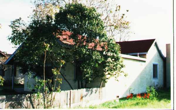 Building Photo - 821 4th St