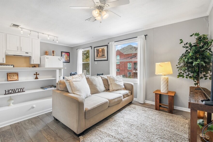 Foto principal - 1412 Michigan St