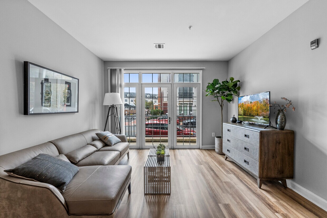 Harbor Pointe Apartments in Bayonne, NJ