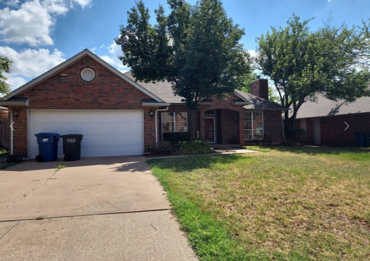 Primary Photo - Edmond Rental