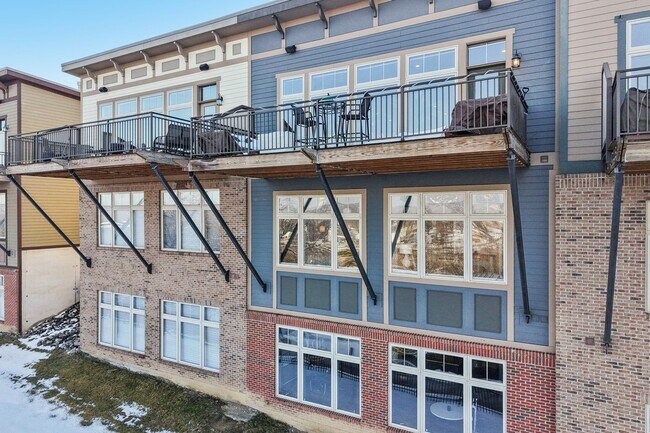 Foto del edificio - 1226 Grays Peak