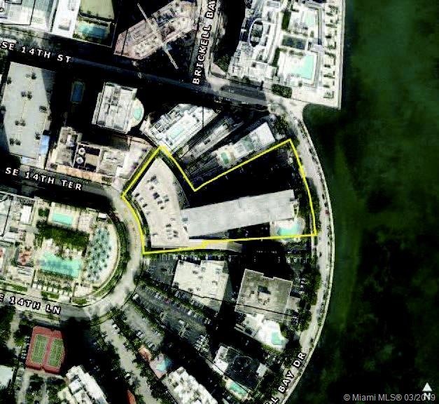Building Photo - 1408 Brickell Bay Dr