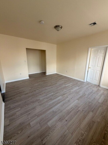 Foto del edificio - 120 Bragaw Ave