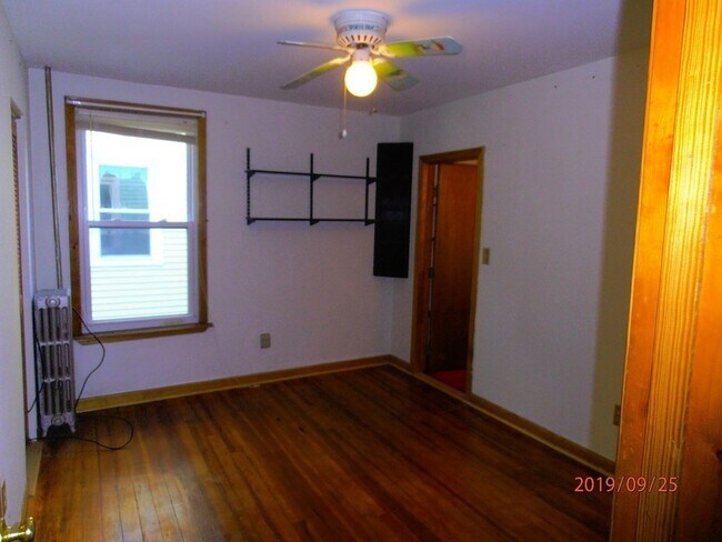 Building Photo - 108 Prospect St