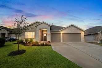 Building Photo - 104 Joseph Hawkins Ln