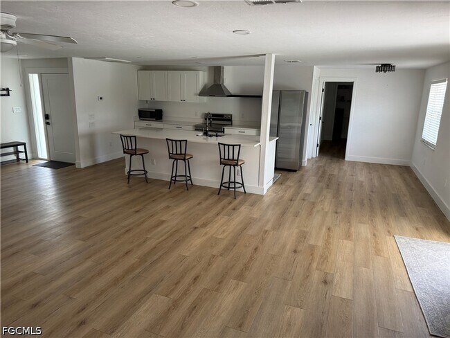 Foto del edificio - 1463 Tanglewood Pkwy