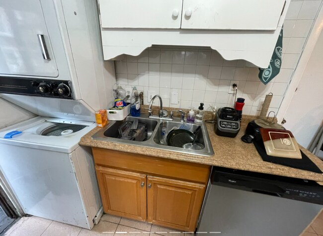 Foto del edificio - 46 Park Vale Ave