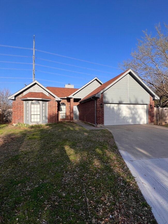 Photo - 808 Xavier Dr House