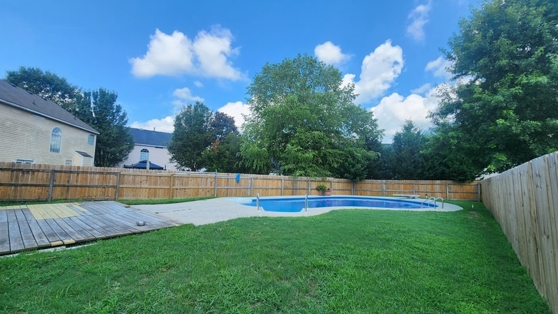 Building Photo - 1828 Somersby Ln