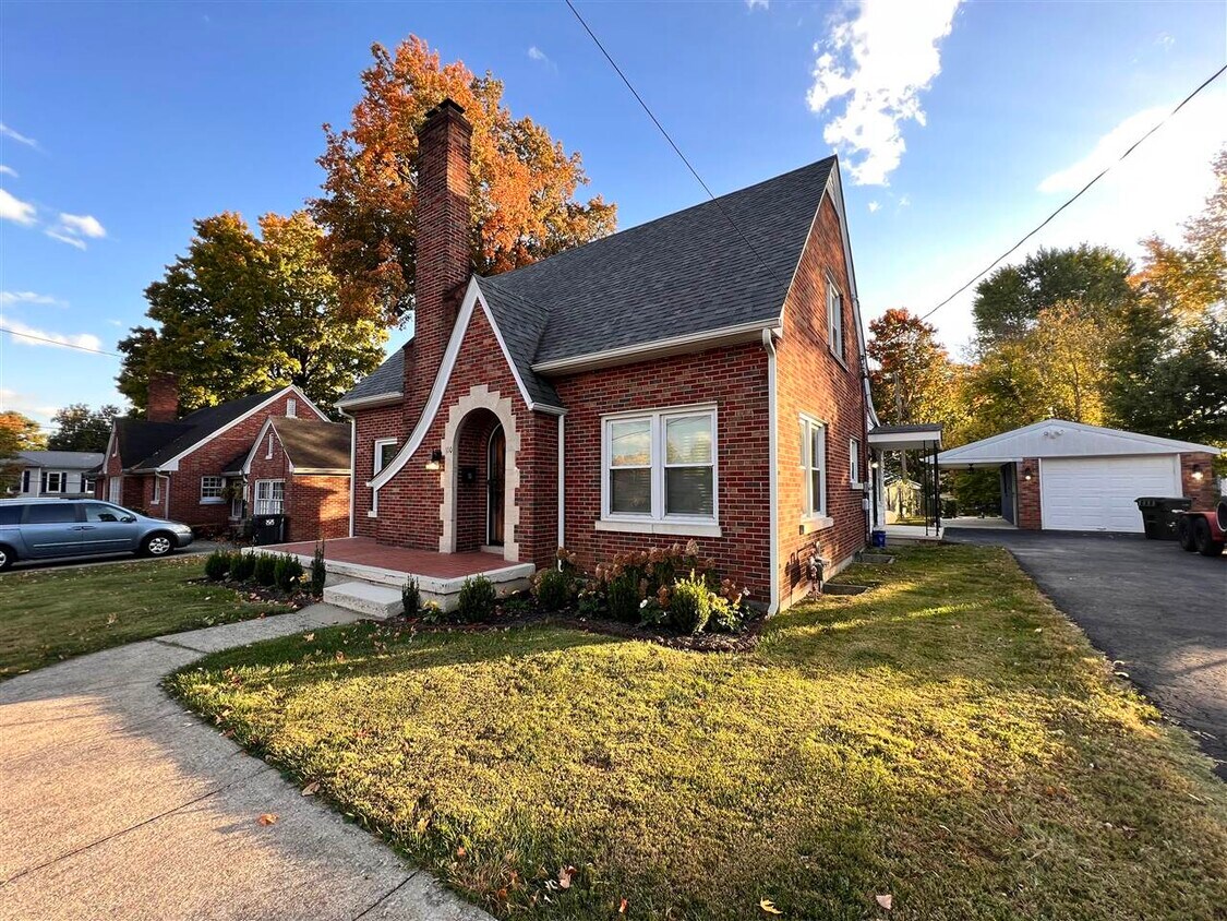 Foto principal - 110 E Warfield St