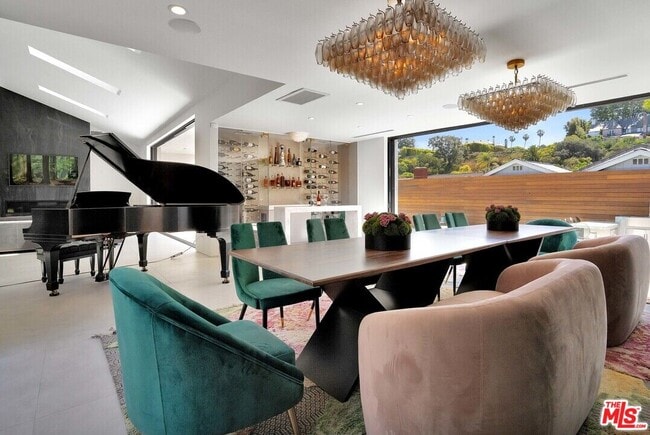 Building Photo - 1368 Beckwith Ave