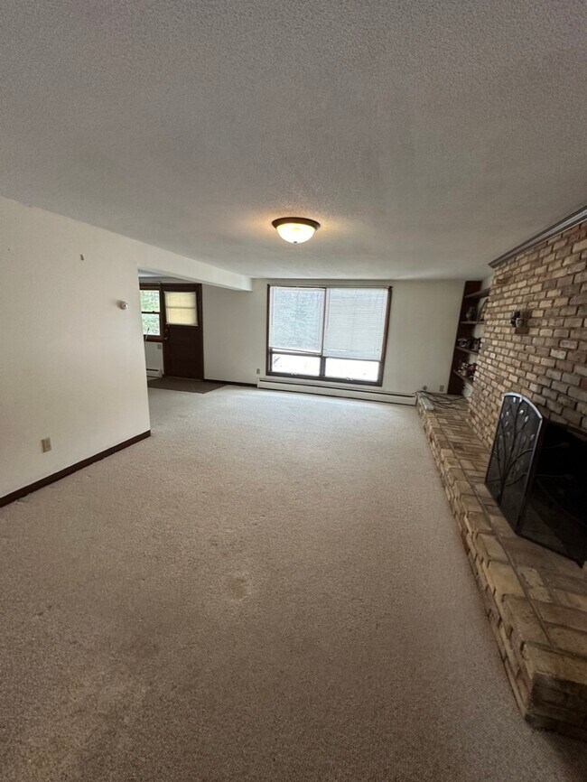 Building Photo - 200 Nolden Ln