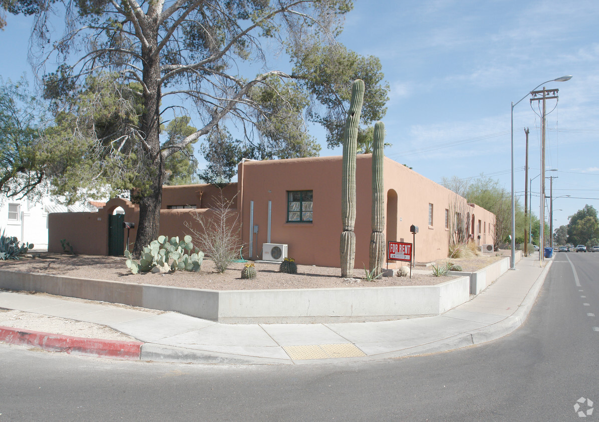 Primary Photo - Sam Hughes 6 Plex