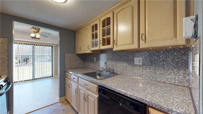 Foto del edificio - 100 Brookwood Dr