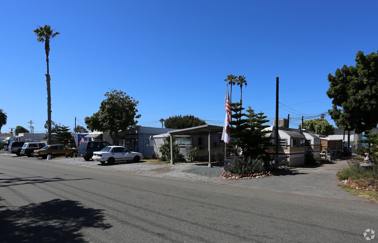 Building Photo - LA PLAYA VISTA TRAILER COURT