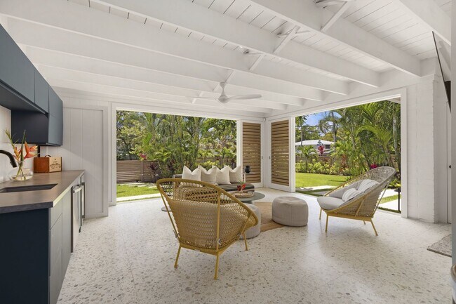 Building Photo - Ultimate Modern Luxury Indoor/Outdoor Living/Walk to Lanikai Beach