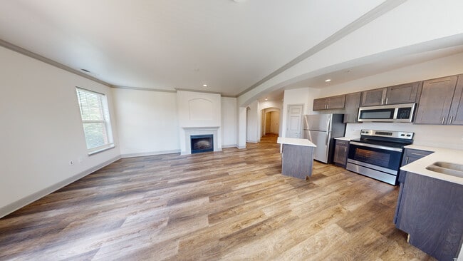 University Living Room - The Village at Stetson Square