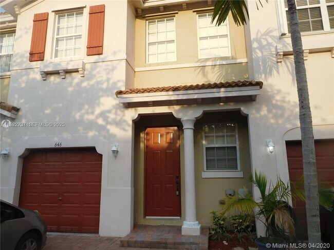 Foto del edificio - 646 NE 21st Ave